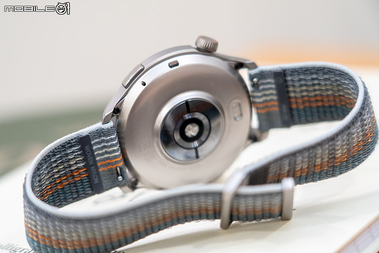 華米 Amazfit Balance 智慧手錶|健康運動偵測齊備 首搭 AI 語音助理!