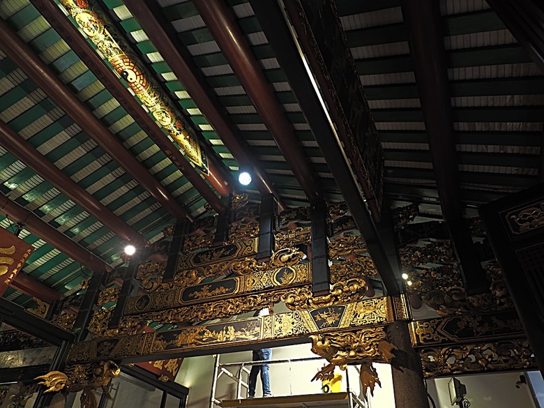 牛車水(Chinatown)市街之巴剎壁畫、粵海清廟、福德祠、天福宮、城市展覽館(Singapore City Gallery)，以及麥士威熟食中心(Maxwell Food Centre)中之天天海南雞飯 — 赤道三國文化休閒行旅 之 新加坡篇 第一回 牛車水(Chinatown) 與直落亞逸(Telok Ayer)