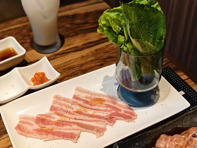 【京都武士與忍者博物館】+ 【黑樓燒肉】+【觀光特急「AONIYOSHI」列車】