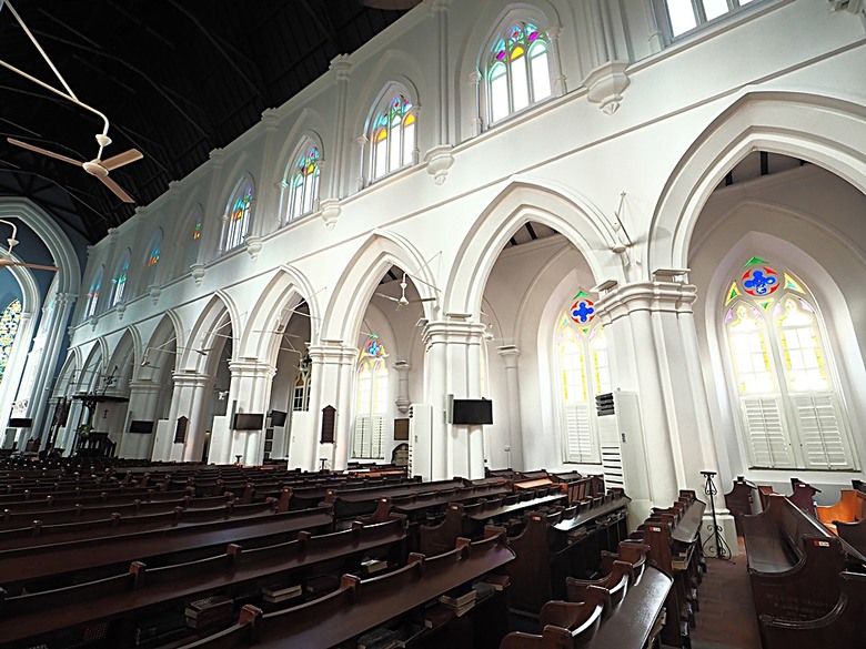 新加坡國家美術館 (National Gallery Singapore)、亞洲文明博物館 (Asian Civilisations Museum)、聖安德烈座堂 (St Andrew's Cathedral)、克拉碼頭 (Clarke Quay)、新加坡河遊船,還有發傳人肉骨茶 (Legendary Bak Kut Teh At South Bridge) — 赤道三國文化休閒行旅 之 新加坡篇 第二回 政府大廈 (City Hall)、新加坡河北岸與克拉碼頭 (Clarke Quay)