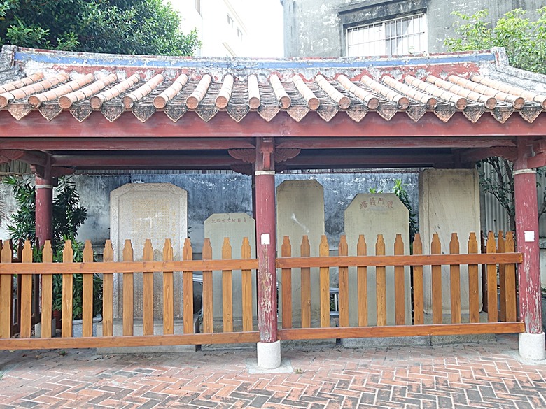 大甲鎮瀾宮與媽祖藝術文創館、大甲三寶文化館、林氏貞節坊、文昌祠、順天路老街與蔣公路夜市,外掛物超所值的棒壽司餐廳與福棧旅宿 — 全臺最難攻之大甲市街黃昏散策