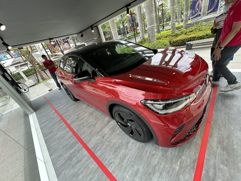 熱騰騰的ID.5 GTX實車賞車分享