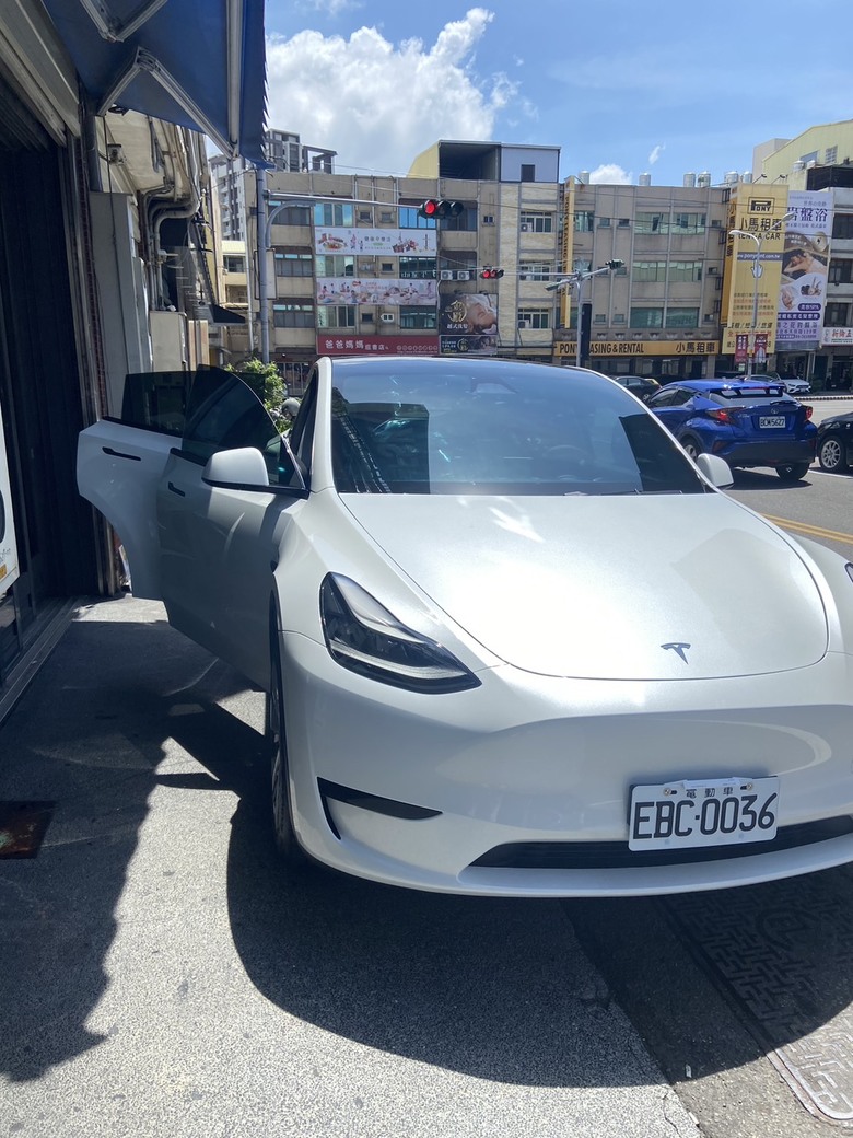 TESLA VS UPLUS隔熱紙