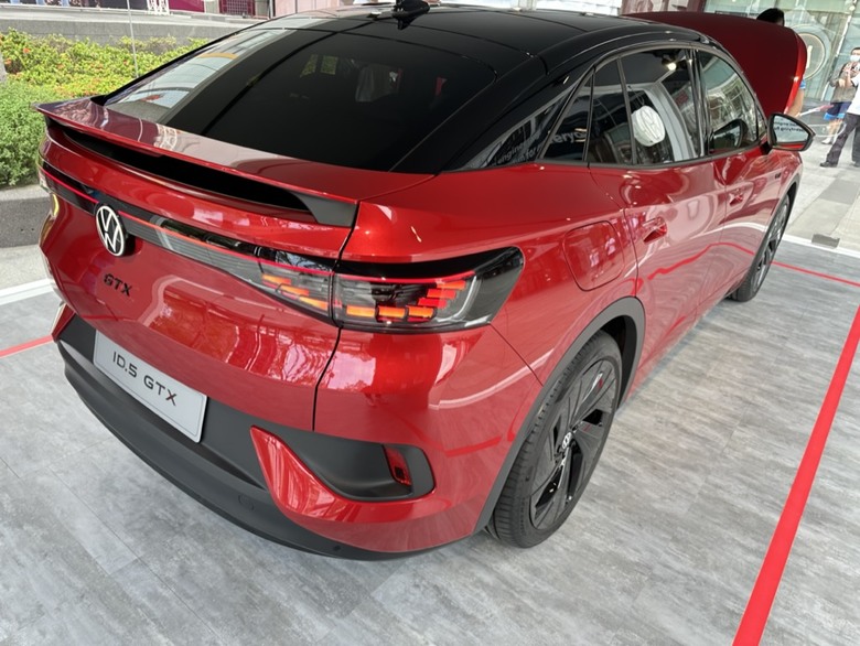 熱騰騰的ID.5 GTX實車賞車分享