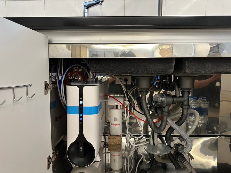 不再當煮水婦~Honeywell櫥下觸控型冷熱RO飲水機安裝試用