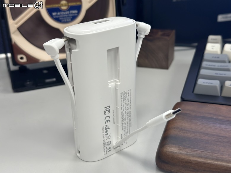 跨越世代!iWalk Power Squid 小魷魚 免帶線PD快充行動電源