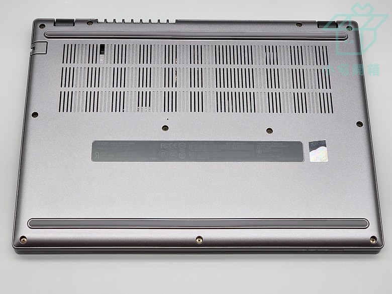 【小宅開箱】TravelMate P2 14 TMP214-55-G2-78D9 商務筆電，用戶安全我來保護