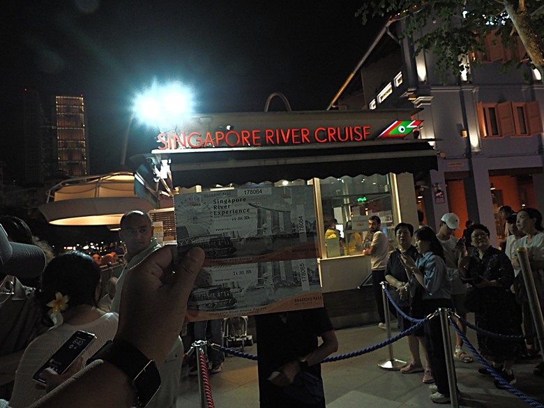 新加坡國家美術館 (National Gallery Singapore)、亞洲文明博物館 (Asian Civilisations Museum)、聖安德烈座堂 (St Andrew's Cathedral)、克拉碼頭 (Clarke Quay)、新加坡河遊船,還有發傳人肉骨茶 (Legendary Bak Kut Teh At South Bridge) — 赤道三國文化休閒行旅 之 新加坡篇 第二回 政府大廈 (City Hall)、新加坡河北岸與克拉碼頭 (Clarke Quay)