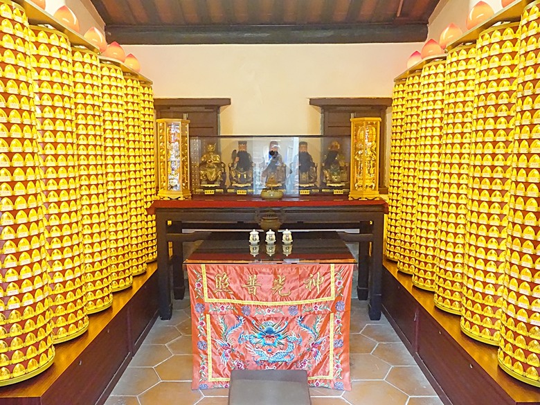 大甲鎮瀾宮與媽祖藝術文創館、大甲三寶文化館、林氏貞節坊、文昌祠、順天路老街與蔣公路夜市,外掛物超所值的棒壽司餐廳與福棧旅宿 — 全臺最難攻之大甲市街黃昏散策