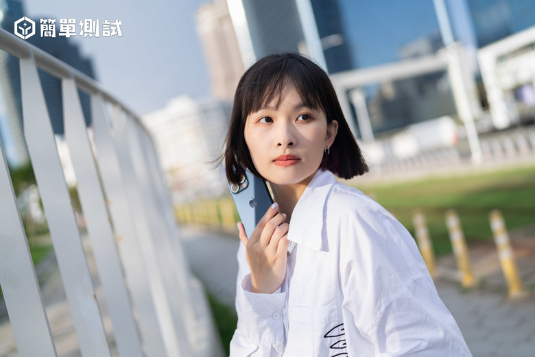 要輕？要薄？MagSafe 磁吸行動電源 TORRAS MiniMag
