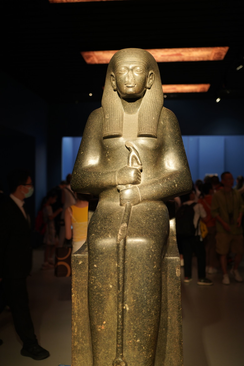 今天去上海看古埃及展和古波斯展
