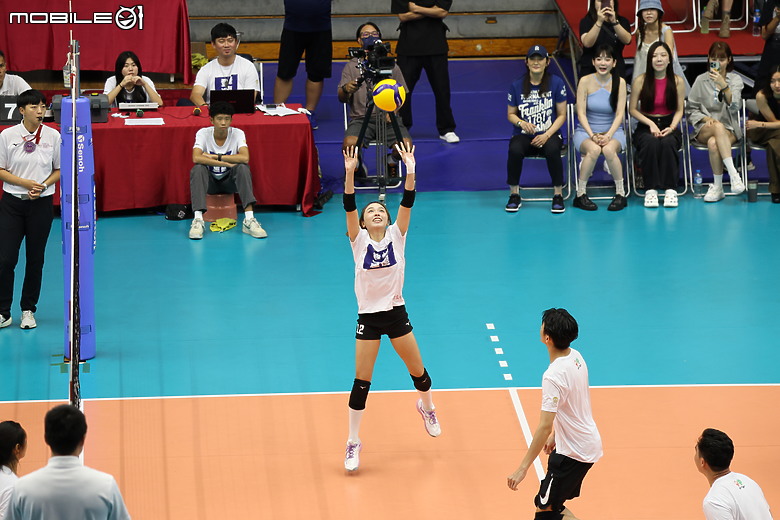登峰造極青年排球邀請賽，R6 Mark II的高ISO瞬間！
