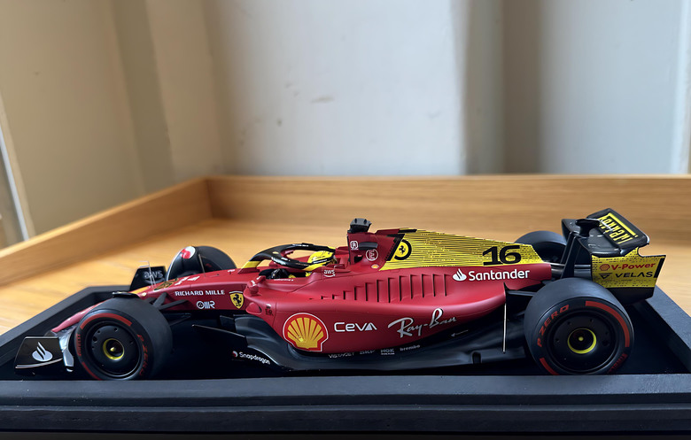 Ferrari F1 2022 F1-75開箱