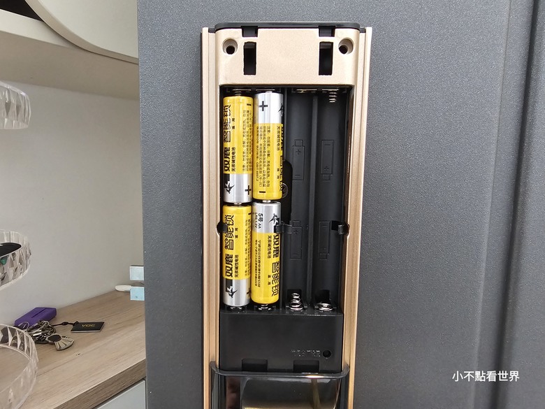 VOC X9 Plus智能門鎖開箱