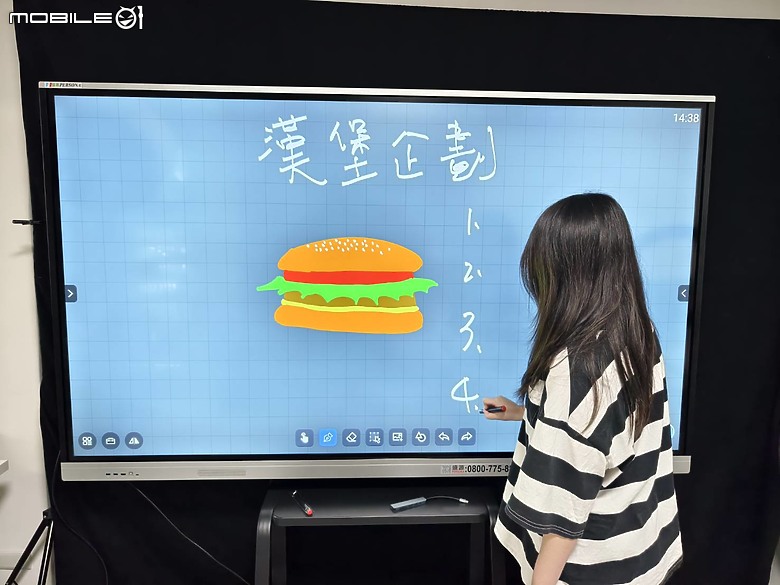 [開箱] 工作室買的86吋 4K多點觸控螢幕 PERSONA