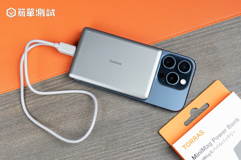 要輕？要薄？MagSafe 磁吸行動電源 TORRAS MiniMag