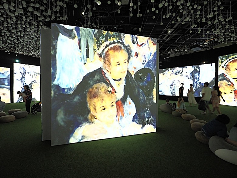 濱海灣花園 雲霧林(Cloud Forest)、花穹(Flower Dome) 及《莫內印象(Impressions of Monet)》特展、擎天樹叢(Supertree Grove)的《花園狂想曲(Garden Rhapsody)》聲光秀、遊園導覽車(Audio Tour)、Jurassic Nest FoodHall中的Hawker Chan燒肉飯，及金沙酒店《幻彩生輝(Spectra- A Light and Water)》燈光秀 — 赤道三國文化休閒行旅 之 新加坡篇 第五回 濱海灣花園