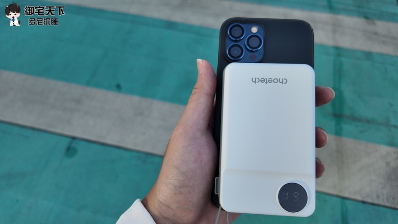 開箱|【Choetech】B695 多功能自帶線 MagSafe 磁吸行動電源 - 10,000mAh 自帶雙頭充電線,為蘋果用戶打造,可同時為手機、手錶、耳機等 5 台裝置充電!