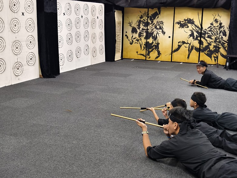 【京都武士與忍者博物館】+ 【黑樓燒肉】+【觀光特急「AONIYOSHI」列車】