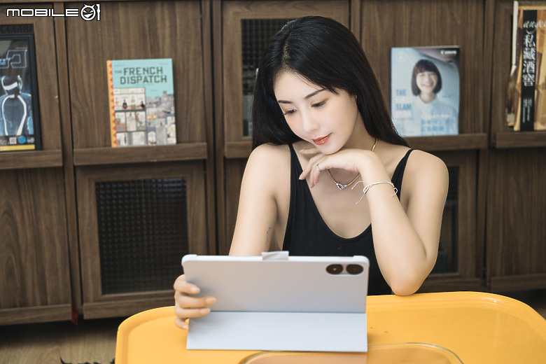 紅米Redmi Pad Pro測試|配件齊全、售價親民的多工之選!