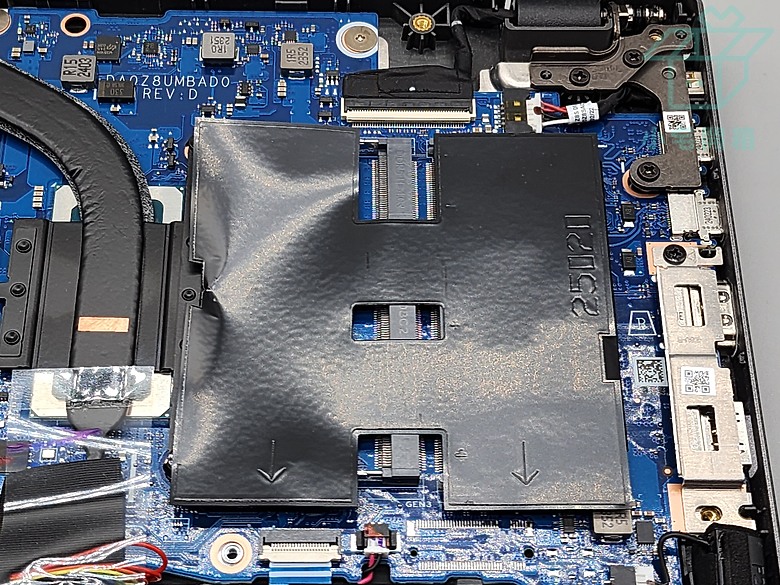 【小宅開箱】TravelMate P2 14 TMP214-55-G2-78D9 商務筆電，用戶安全我來保護
