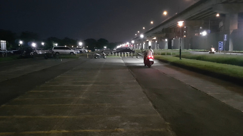 [已解決] 我的車燈算打鳥嗎?