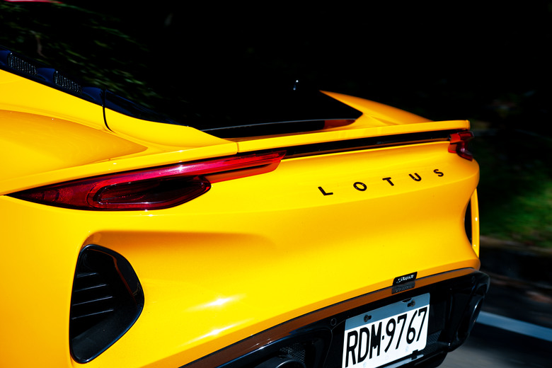 蓮花燃油世代最後的救贖! Lotus Emira山路試駕心得分享