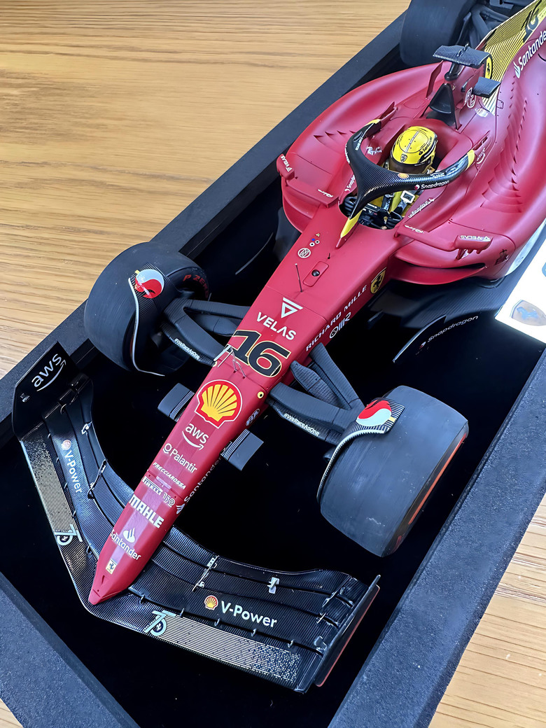 Ferrari F1 2022 F1-75開箱