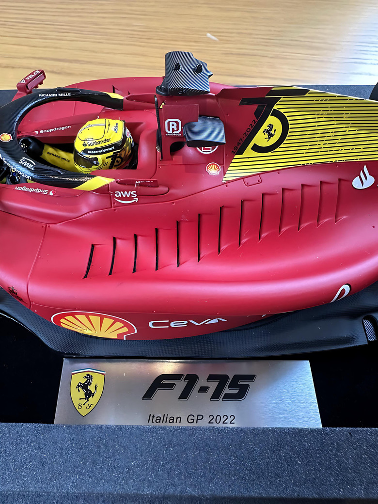 Ferrari F1 2022 F1-75開箱