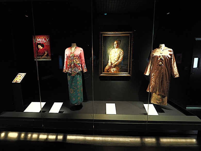 新加坡國家博物院(National Museum of Singapore)、土生華人博物館(Peranakan Museum)、善牧主教座堂(Cathedral of the Good Shepherd)、讚美廣場(CHIJMES Hall)，還有地鐵勞明達站附近的土司工坊 — 赤道三國文化休閒行旅 之 新加坡篇 第六回 博物館規劃區(Museum Planning Area)