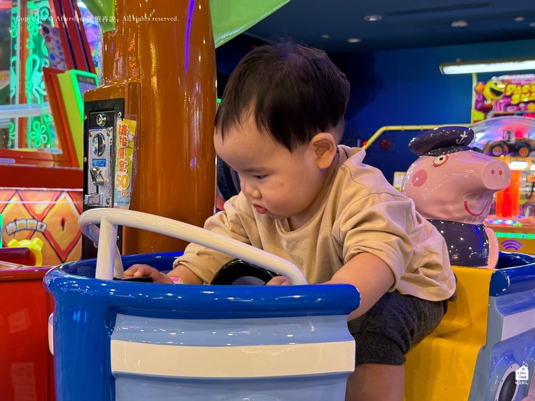 HappyBaBy 快樂寶貝親子樂園（夢時代店）＿拿兒童卡生日禮帶小糰來玩一次