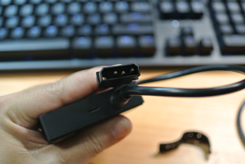 點我看大圖 為了 Razer Chroma 能付出多少的愛 - Razer Chroma ARGB 控制器與自製 Chroma 信仰裝飾燈
