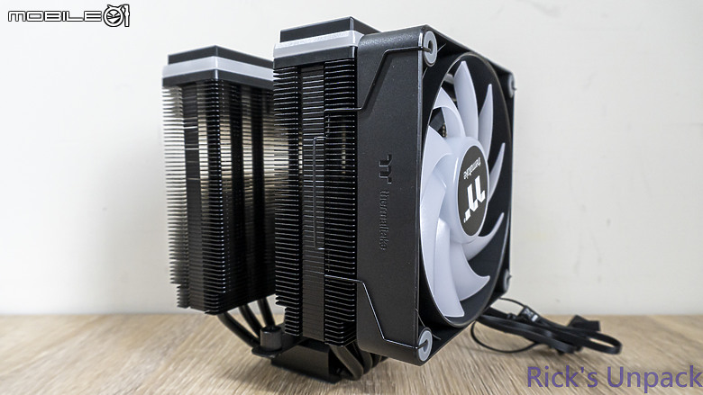 點我看大圖 【開箱】黑化塔散與RGB的結合 | Thermaltake ASTRIA 600 ARGB