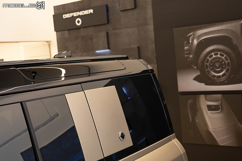 Defender OCTA 賞車實拍,最新旗艦車型、性能與越野能力都是Defender車系最強!