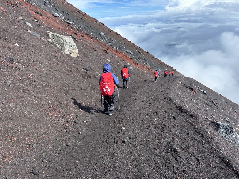挑戰「珊珊」來遲的富士山登頂全紀錄( 下集 )