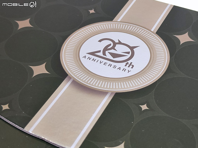 【外星貓開箱】姍姍來遲的Mobile01 20週年 X 王鵬傑-莎士比亞聯名蛋黃酥