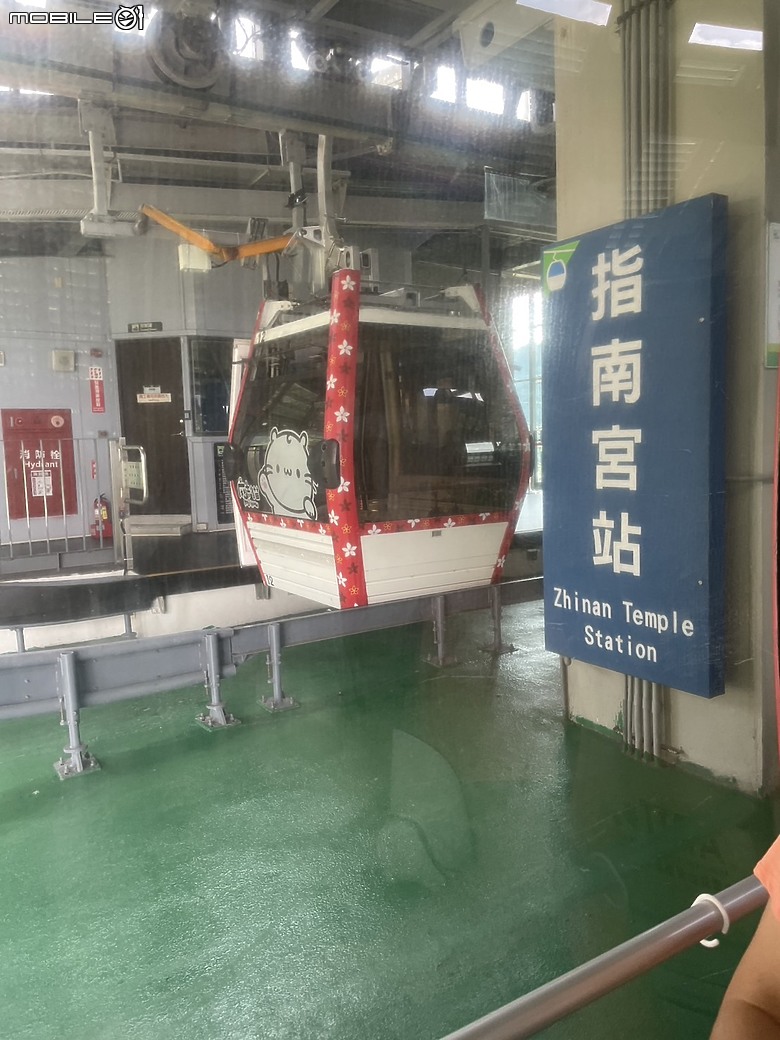 點我看大圖 探索高空與風景的交織—貓空水晶車廂之旅