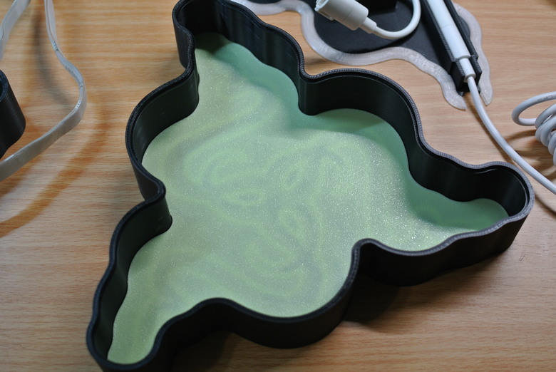 點我看大圖 為了 Razer Chroma 能付出多少的愛 - Razer Chroma ARGB 控制器與自製 Chroma 信仰裝飾燈