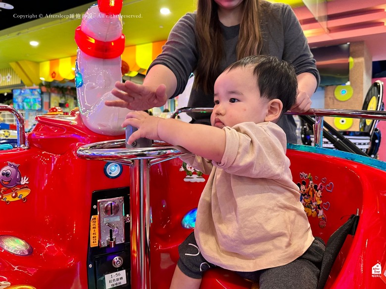 HappyBaBy 快樂寶貝親子樂園（夢時代店）＿拿兒童卡生日禮帶小糰來玩一次