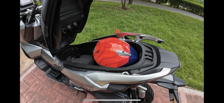 分享HONDA ADV350 與 0-100 KPH 加速測試
