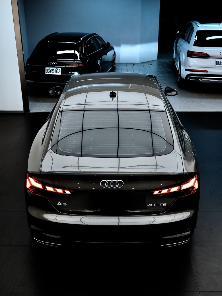 Audi A5 Sportback 40 TFSI S line｜金屬克洛諾斯灰 Chronos grey Z7｜交車照片分享