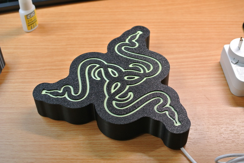 點我看大圖 為了 Razer Chroma 能付出多少的愛 - Razer Chroma ARGB 控制器與自製 Chroma 信仰裝飾燈