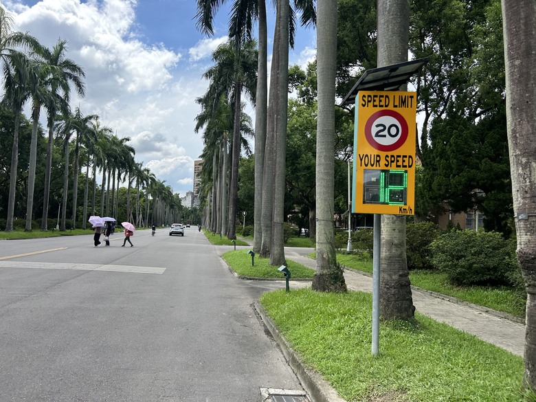 懷 念 台 南 車 站 府 城 半 日 騎 遊