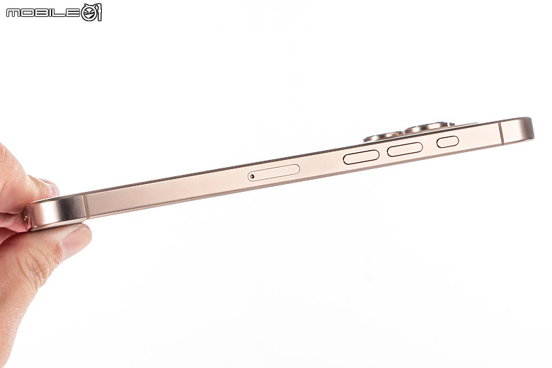 iPhone 16、iPhone 16 Pro Max測試｜重點一次了解！ft.iPhone15系列