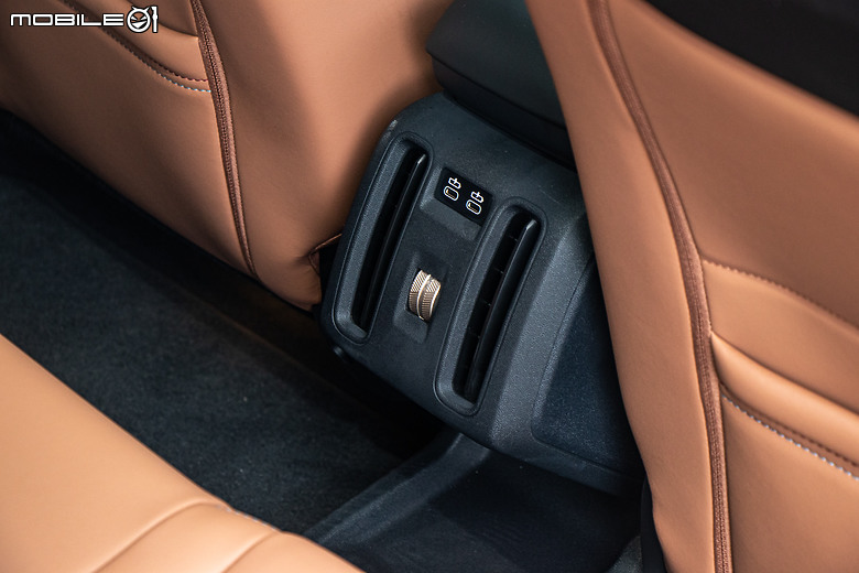 MINI Countryman SE All4 試駕｜帶電個性更親民，不是粉絲也動心！
