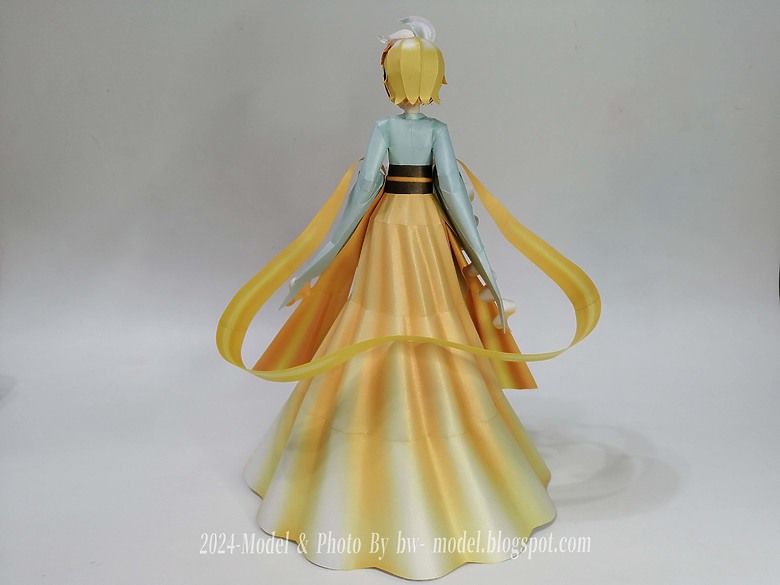 點我看大圖 VOCALOID 鏡音鈴(中秋明月 Ver.) 紙模型 製作