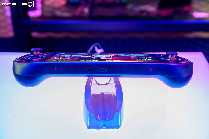 【IFA2024】Acer 全新 Nitro Blaze 7 掌上型遊戲機 實機動手玩！