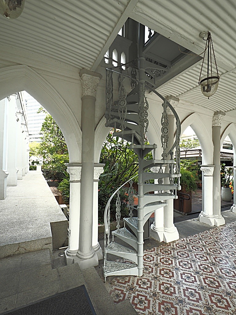 新加坡國家博物院(National Museum of Singapore)、土生華人博物館(Peranakan Museum)、善牧主教座堂(Cathedral of the Good Shepherd)、讚美廣場(CHIJMES Hall),還有地鐵勞明達站附近的土司工坊 — 赤道三國文化休閒行旅 之 新加坡篇 第六回 博物館規劃區(Museum Planning Area)
