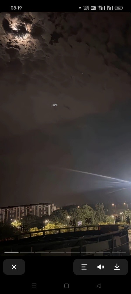 網傳9/11天津機場上空出現不明飛行物