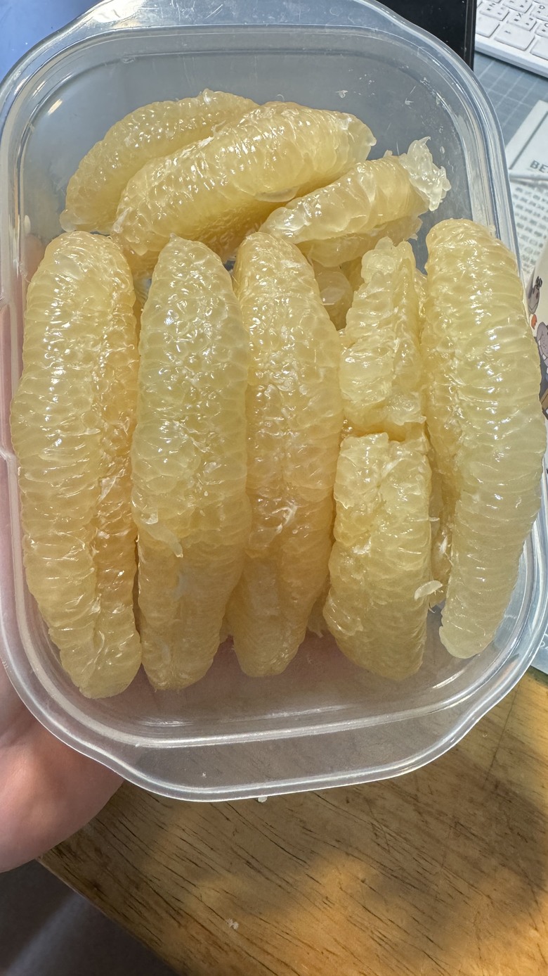 中秋到了！來剝顆柚子吧！